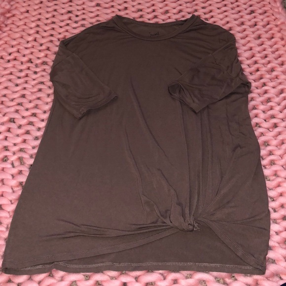 Soft Brown T-shirt, Quarter length sleeve - Picture 1 of 1